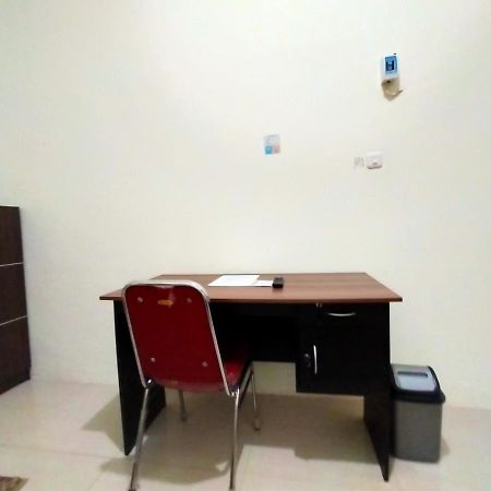 Homestay Danesti Syariah Near Bandara Sultan Hasanuddin Макасар Экстерьер фото