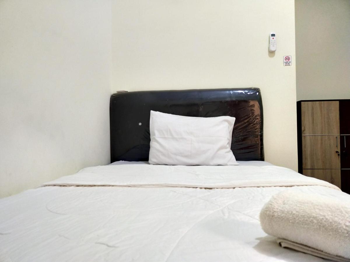 Homestay Danesti Syariah Near Bandara Sultan Hasanuddin Макасар Экстерьер фото